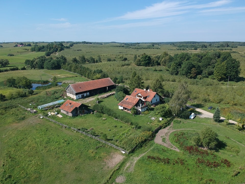 Agroturystyka Atma na Warmii widziana z lotu ptaka.