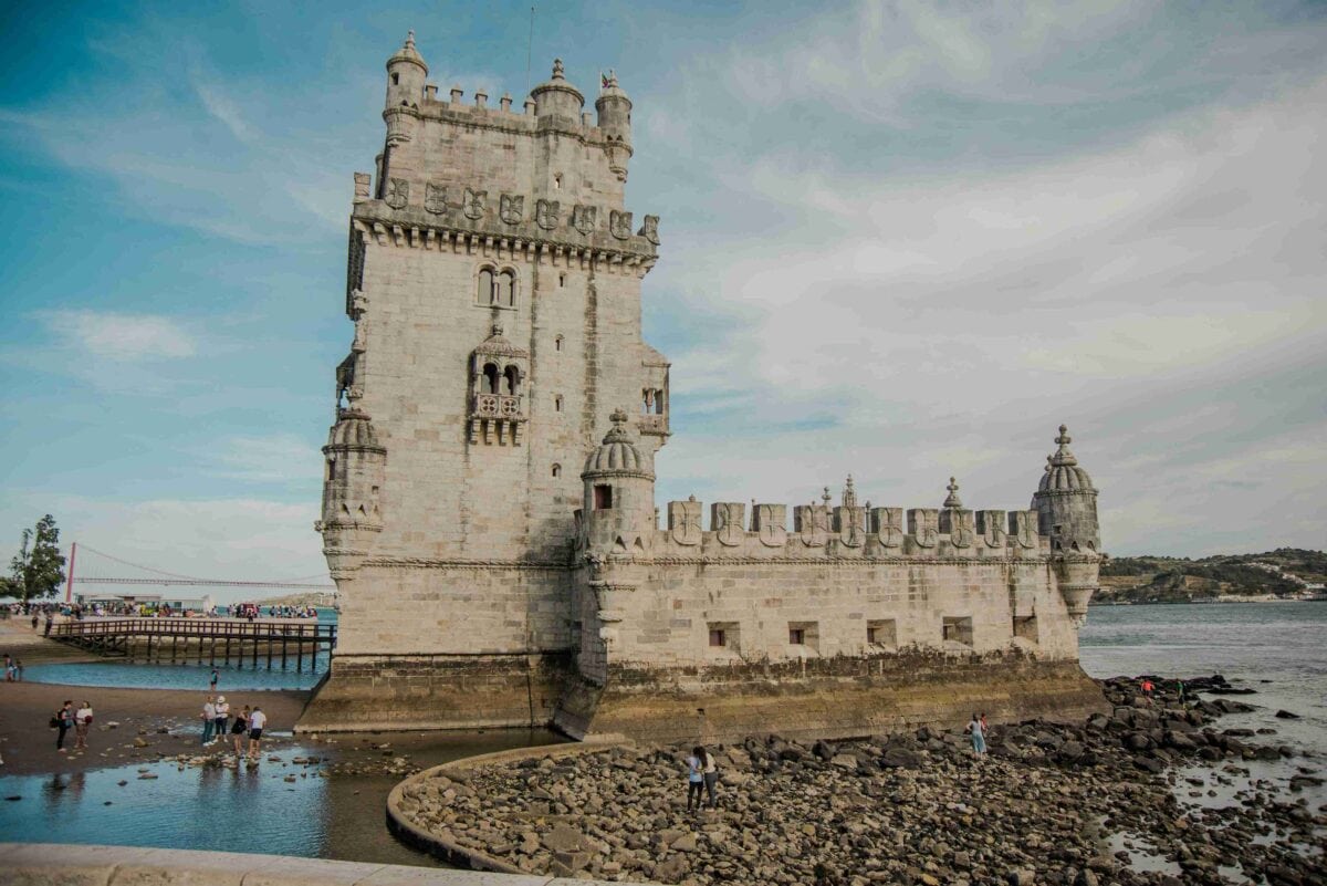 Torre de Belém w Lizbonie – zabytkowa wieża nad rzeką Tag