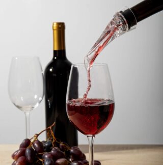 Degustacja czerwonego wina