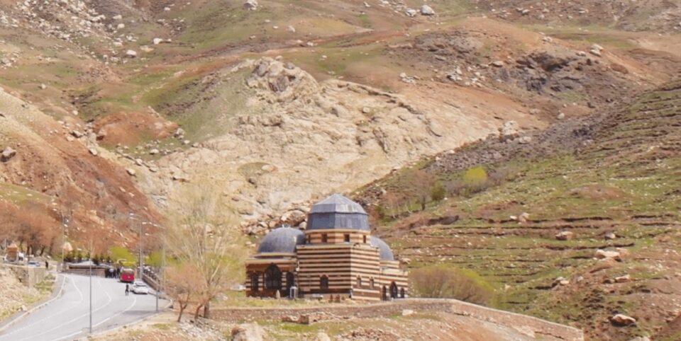 Grobowiec Ahmad-i Chani, Turcja