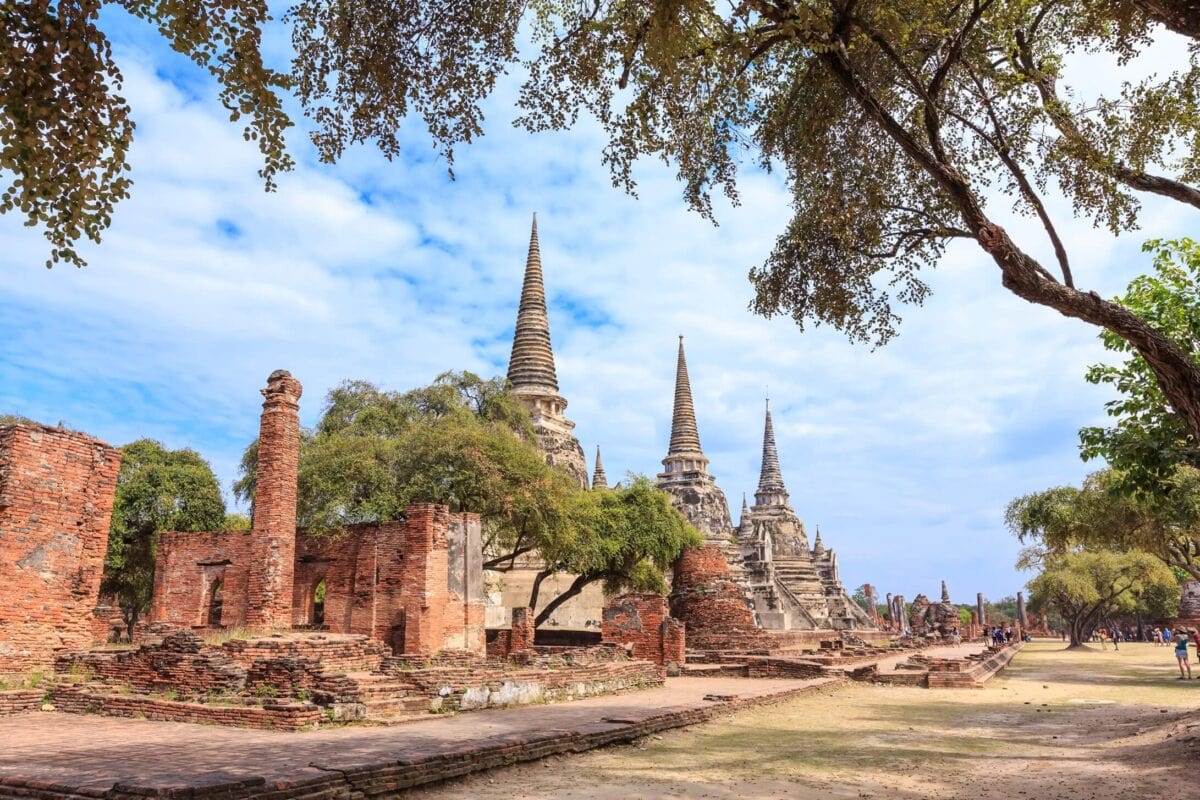 Trzy starożytne pagody świątyni Wat Phra Si Sanphet w Ayutthayi w Tajlandii.