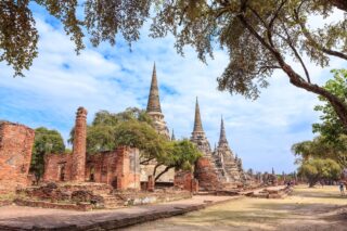 Trzy starożytne pagody świątyni Wat Phra Si Sanphet w Ayutthayi w Tajlandii.