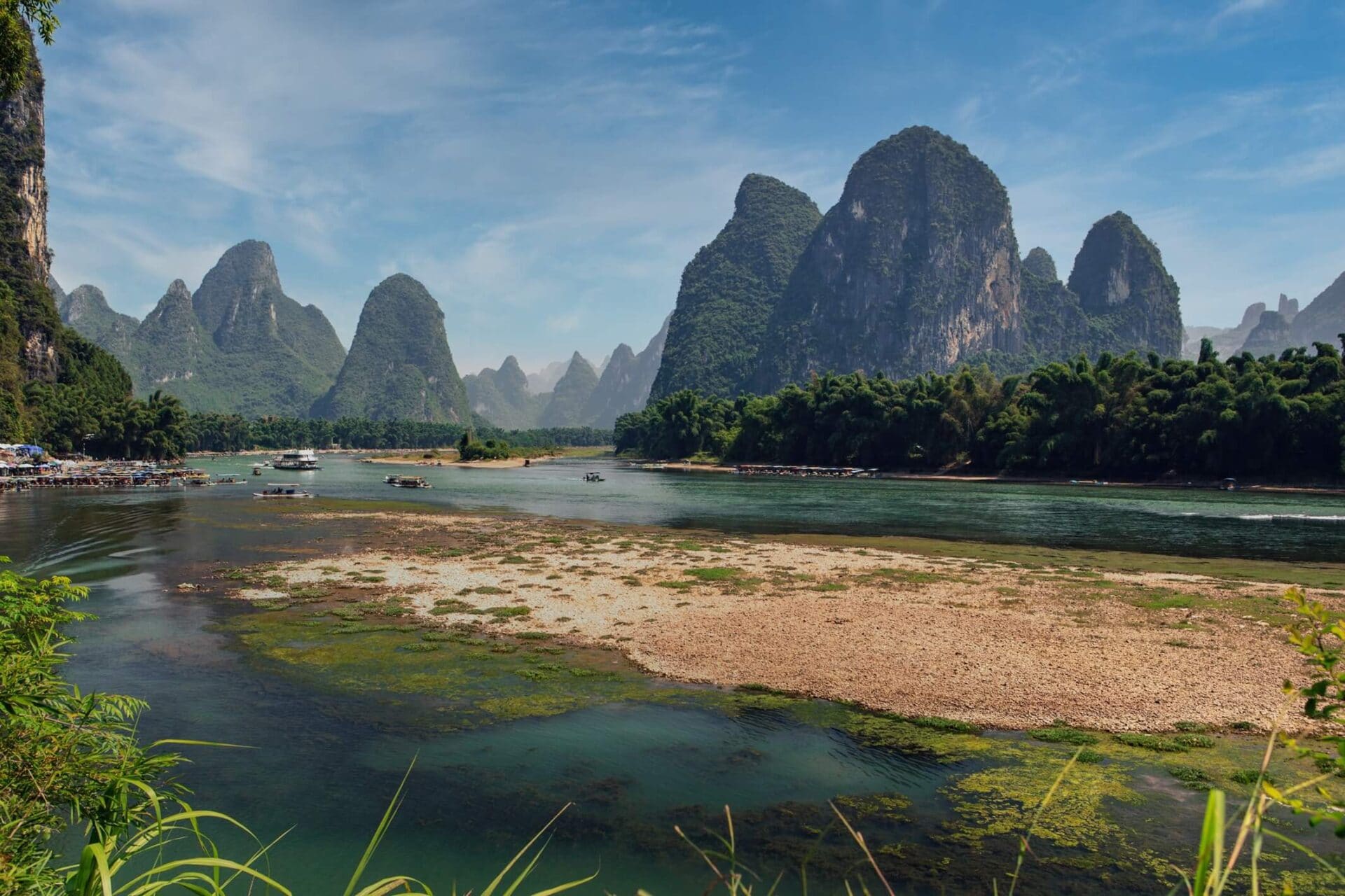 Panorama rzeki Li i gór krasowych w Guilin – wyprawa rowerowa przez południowe Chiny